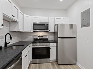 96 Chestnut St #1R, Albany, NY 12210