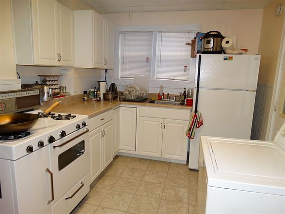 4th image of 77 Park Ave