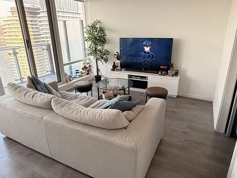 1 Bloor St E #4802 — Photo 14
