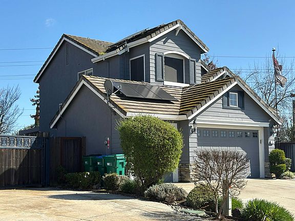 3rd image of 60 Grand Fir Dr