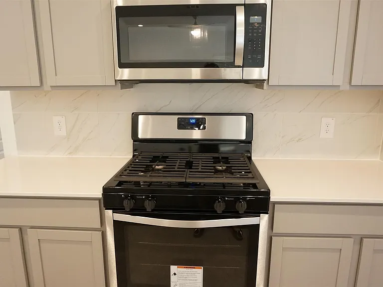3966 Canyon Shore Ln — Photo 10
