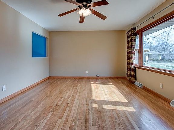 5th image of 5742 Roosevelt Pl