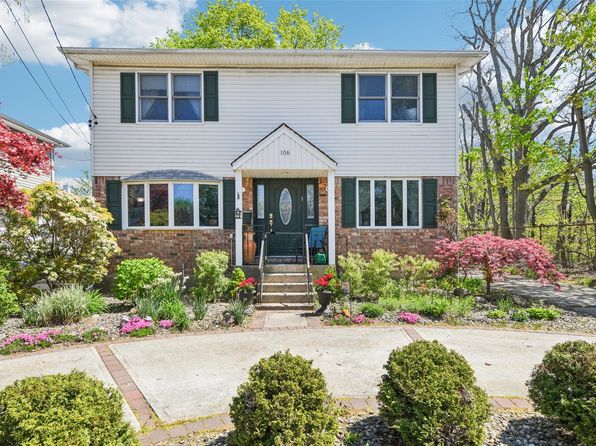 106 Catlin Place, Hewlett, NY 11557