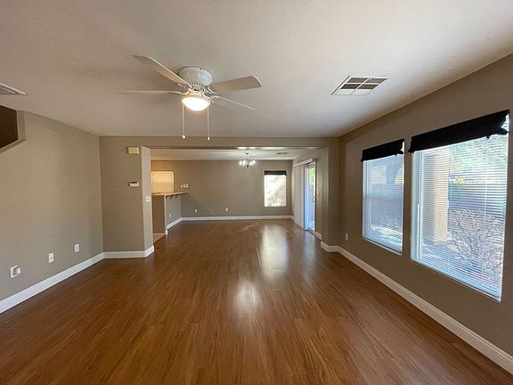 4th image of 2325 Cockatoo Dr