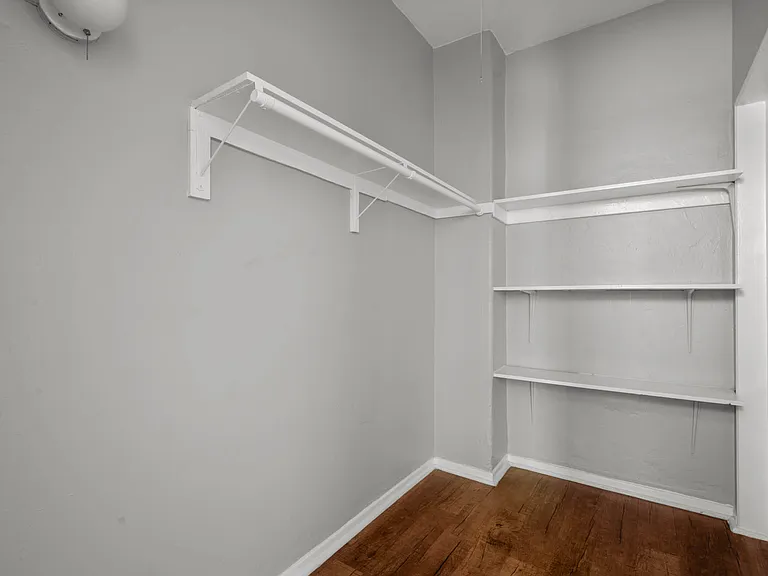 1610 N Normandie Ave — Photo 8