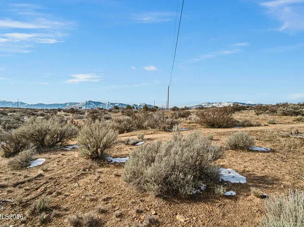 4050 Golden Eagle Ln, Carson City, NV 89701