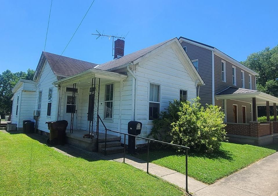 1st image of 208 W Harrison Ave