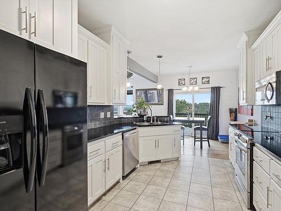 5th image of 155 Sea Gull Lane