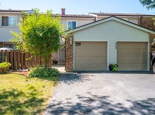 830 Greenbriar Ln, University Park, IL 60484