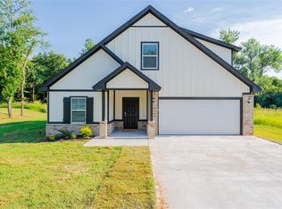 9880 Livingston Rd, Edmond, OK 73025