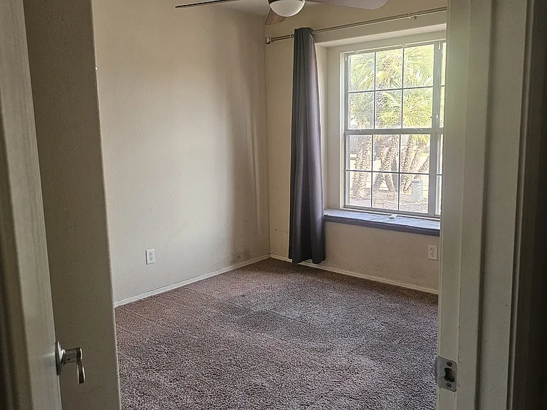 1162 W Cindy St — Photo 12