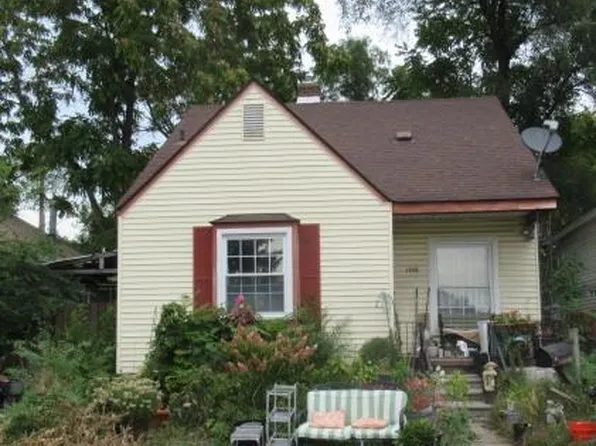 1205 E Muir Ave, Hazel Park, MI 48030