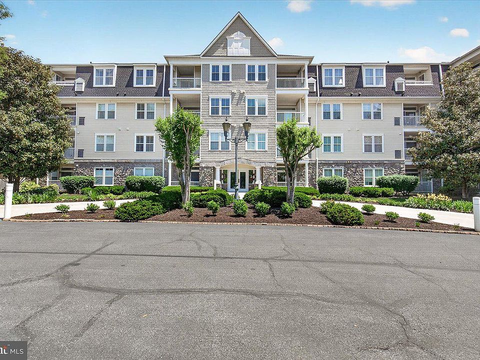 1st image of 2500 Waterside Dr Unit 103