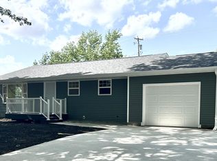1022 Crest Dr, Creston, IA 50801