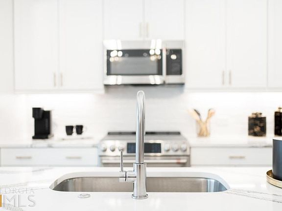 3rd image of 383 Grant Cir SE #1622
