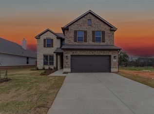 1237 Sabine River Ln, Springtown, TX 76082