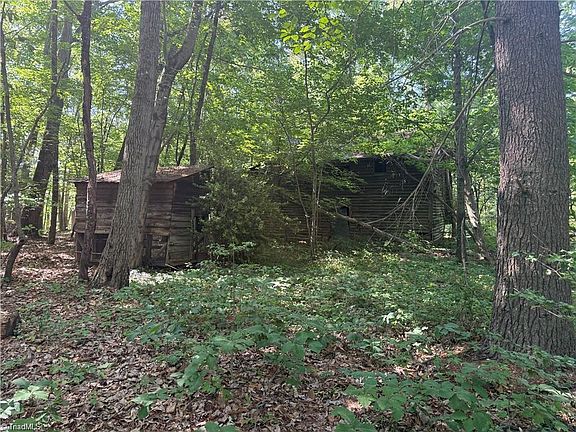 5th image of 607 Kirby Rd