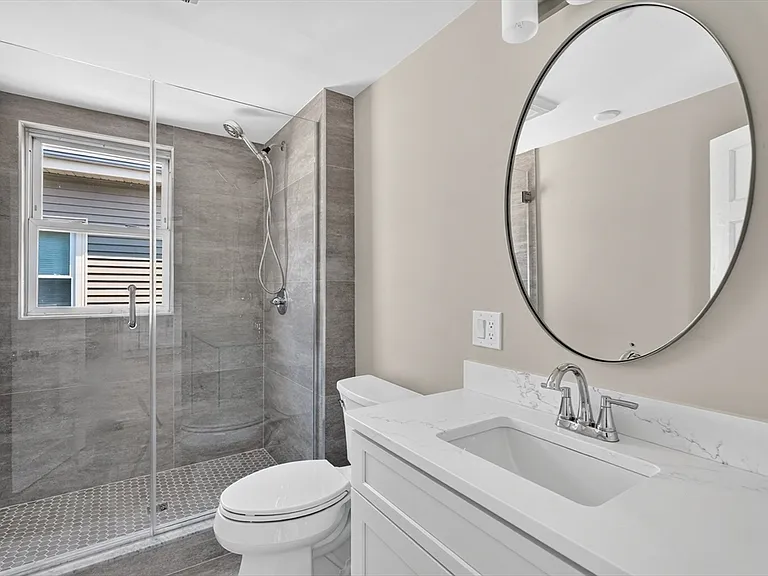 18 Otis St #3 — Photo 7