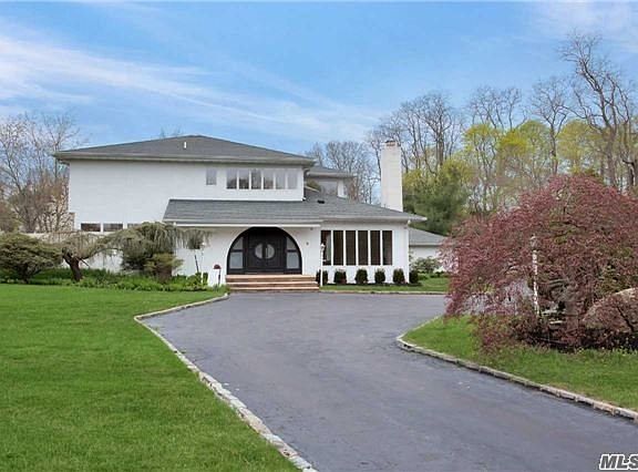 2nd image of 5 Woodfield Ln