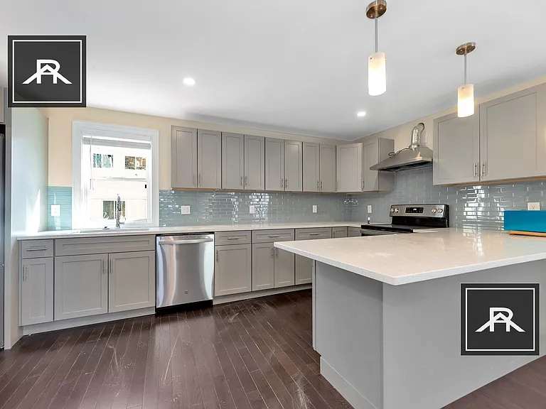 45 Wright Ave #1 — Photo 4