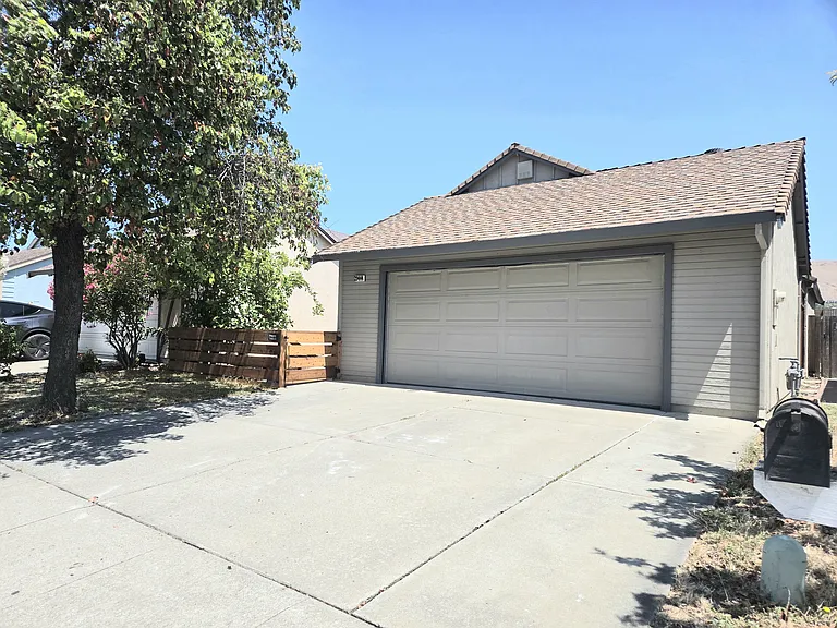 29444 Chance St — Photo 3