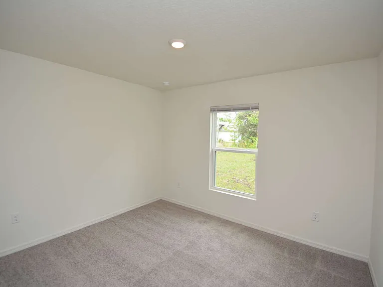 38 Baltimore Ln — Photo 13