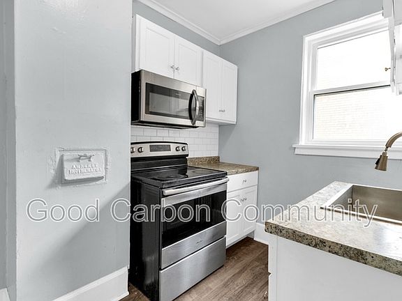 2nd image of 2809 Main St APT 4