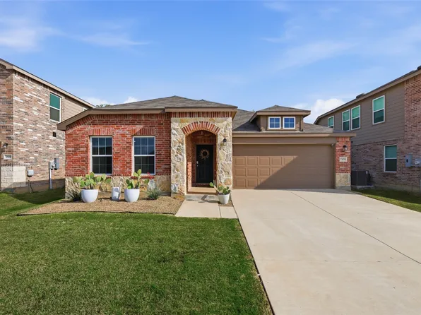 7109 Greenfield Dr, Denton, TX 76208