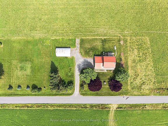 4th image of 499 McMaster Rd