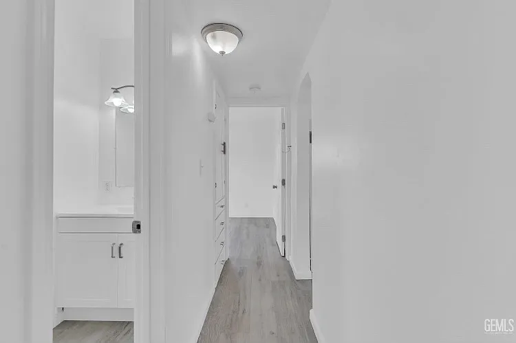 1233 Woodrow Ave #1233 — Photo 14