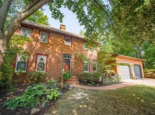 1205 Eastwood Cir SE, North Canton, OH 44720