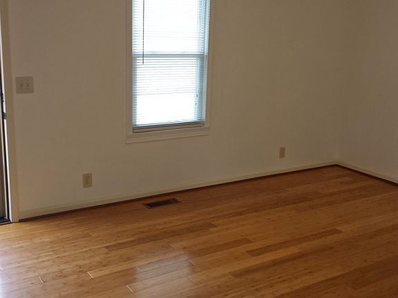 5th image of 5219 Grassland Dr