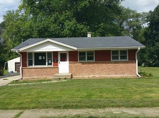 1705 Log Cabin Ave, Rockford, IL 61108