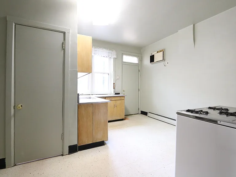 1116 W Polk St #1RB — Photo 3