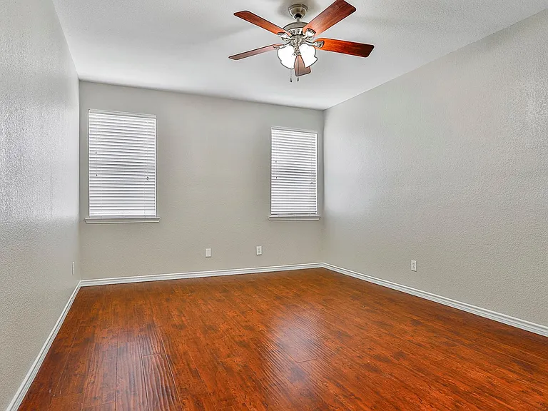 8705 Sumter Way — Photo 16