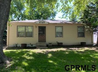 2329 Olive St, Bellevue, NE 68147