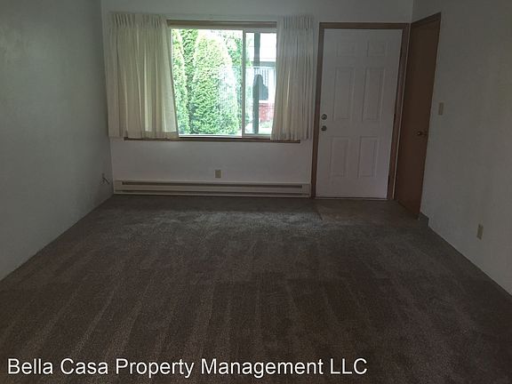 3rd image of 307 NE 17th St #8