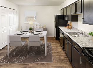 543 Charles Ave #N-676, Wood River, IL 62095