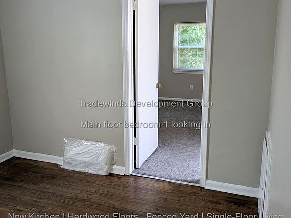 3rd image of 20469 Steel St