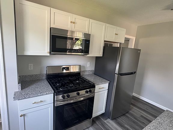 5th image of 630 17th Ave N