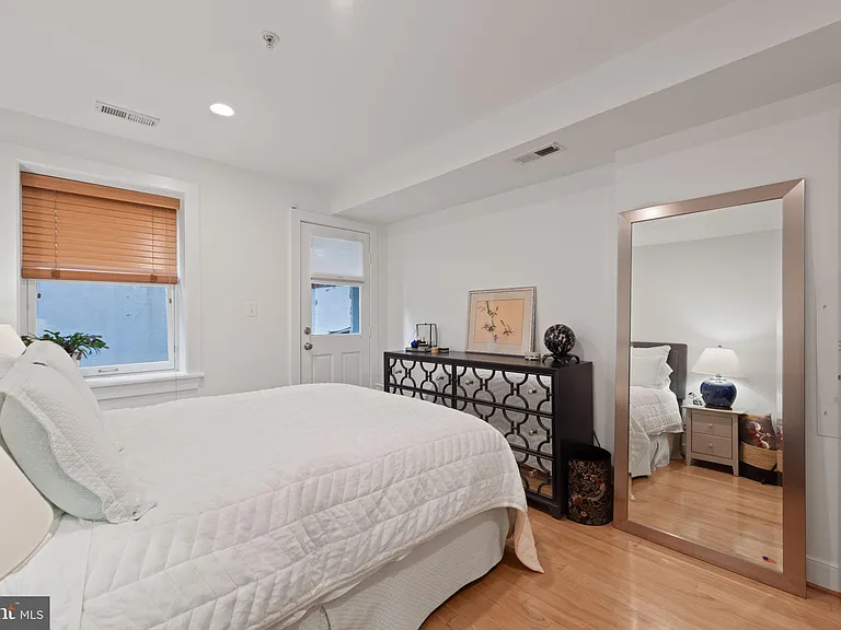 424 E Capitol St NE #3 — Photo 18