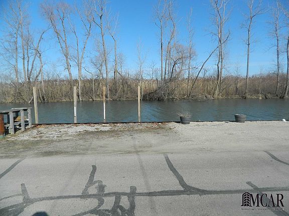 5th image of 6984 Lakeshore Dr