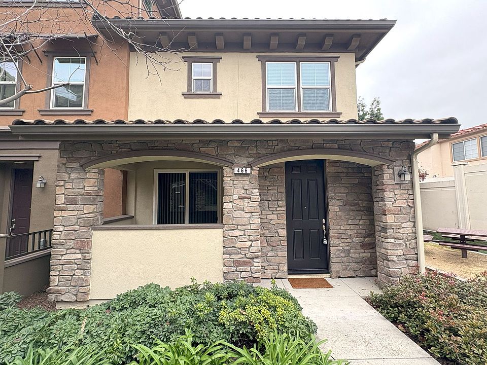 1st image of 466 Umbria Pl