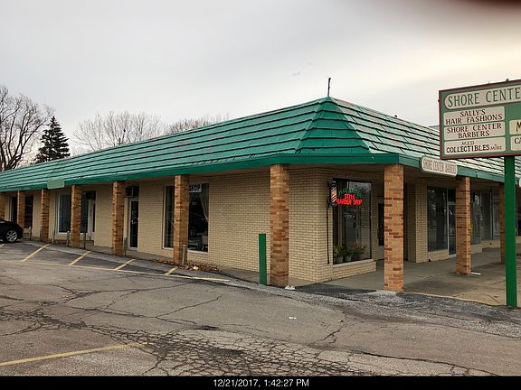 3rd image of 22746 Shore Center Dr