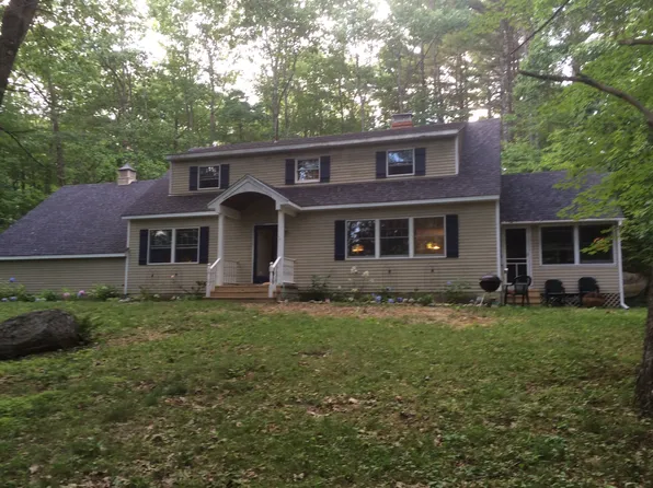 18 Vereroyce Rd, Tuftonboro, NH 03816
