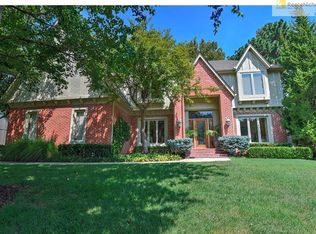 12105 Nieman Rd, Overland Park, KS 66213