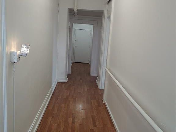 2nd image of 913 Covington Ave APT 3