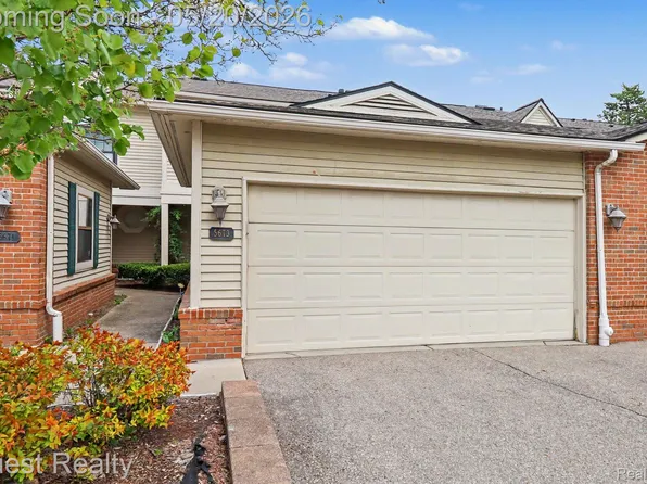 5673 Drake Hollow Dr W, West Bloomfield, MI 48322