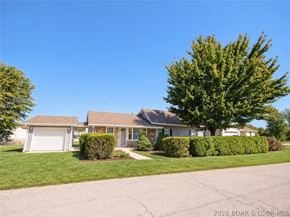 619 E 4th St, Eldon, MO 65026