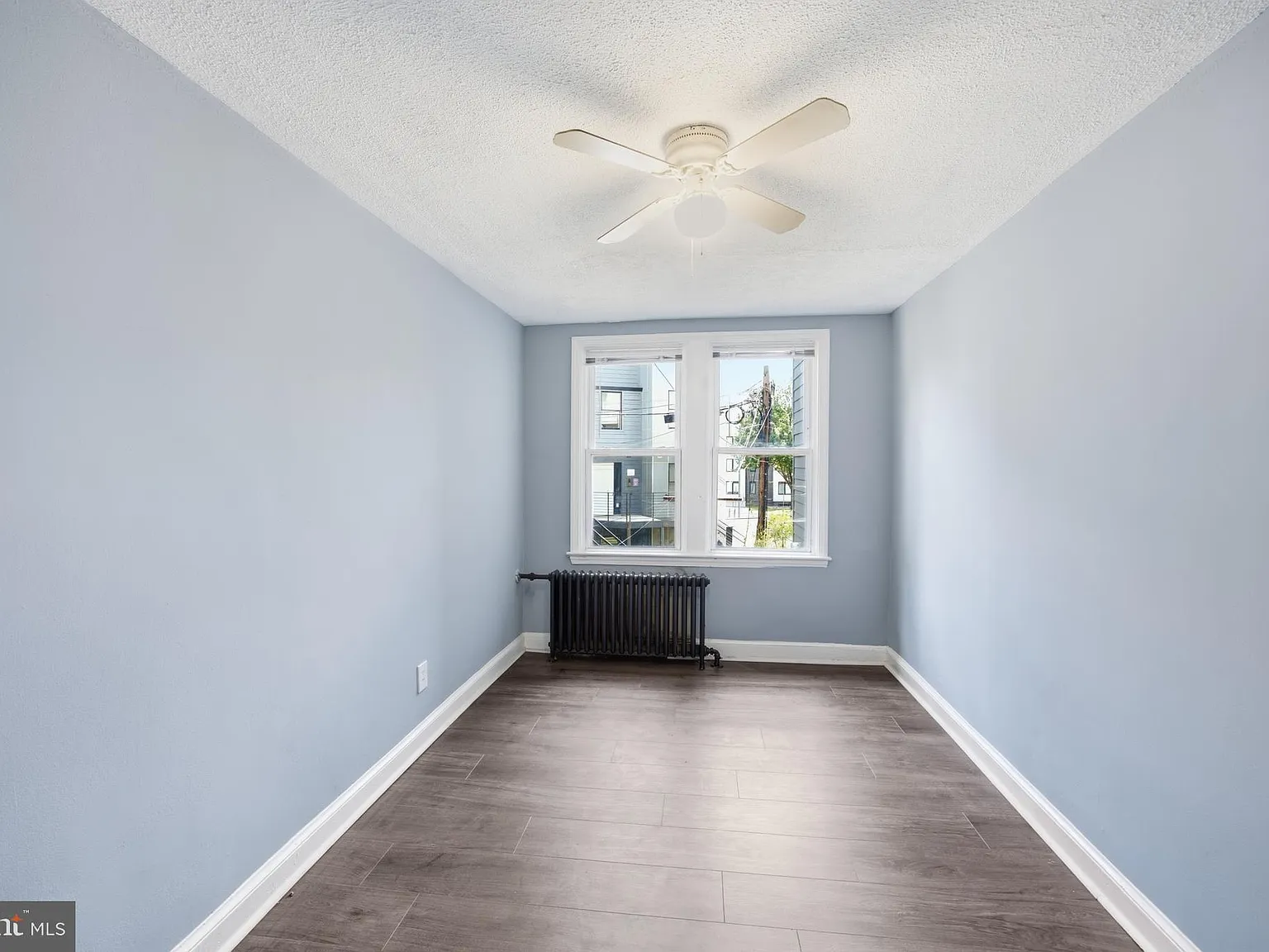 1 bed, 1.0 bath, 2178 sqft, $1,300 — Photo 3